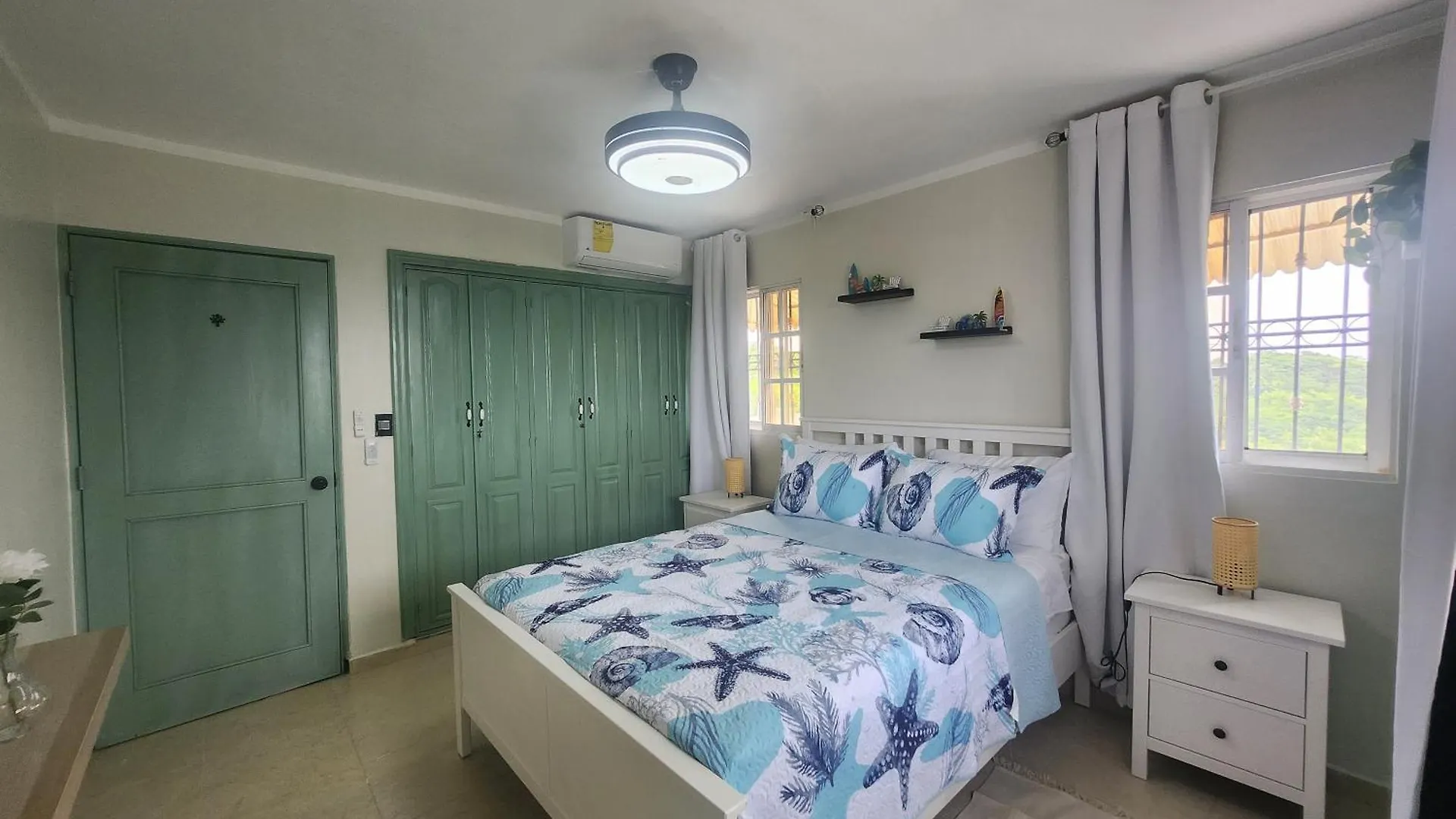 Penthouse Apartment With Bay And Mountain Views, Rooftop Bbq, Ac, Fast Wifi, Near Saladilla Beach, Barahona 0*,  République dominicaine
