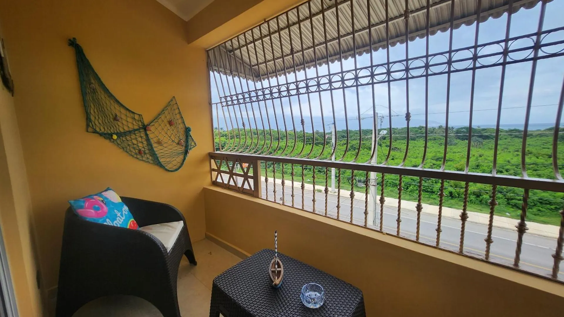 Penthouse Apartment With Bay And Mountain Views, Rooftop Bbq, Ac, Fast Wifi, Near Saladilla Beach, Barahona 0*,